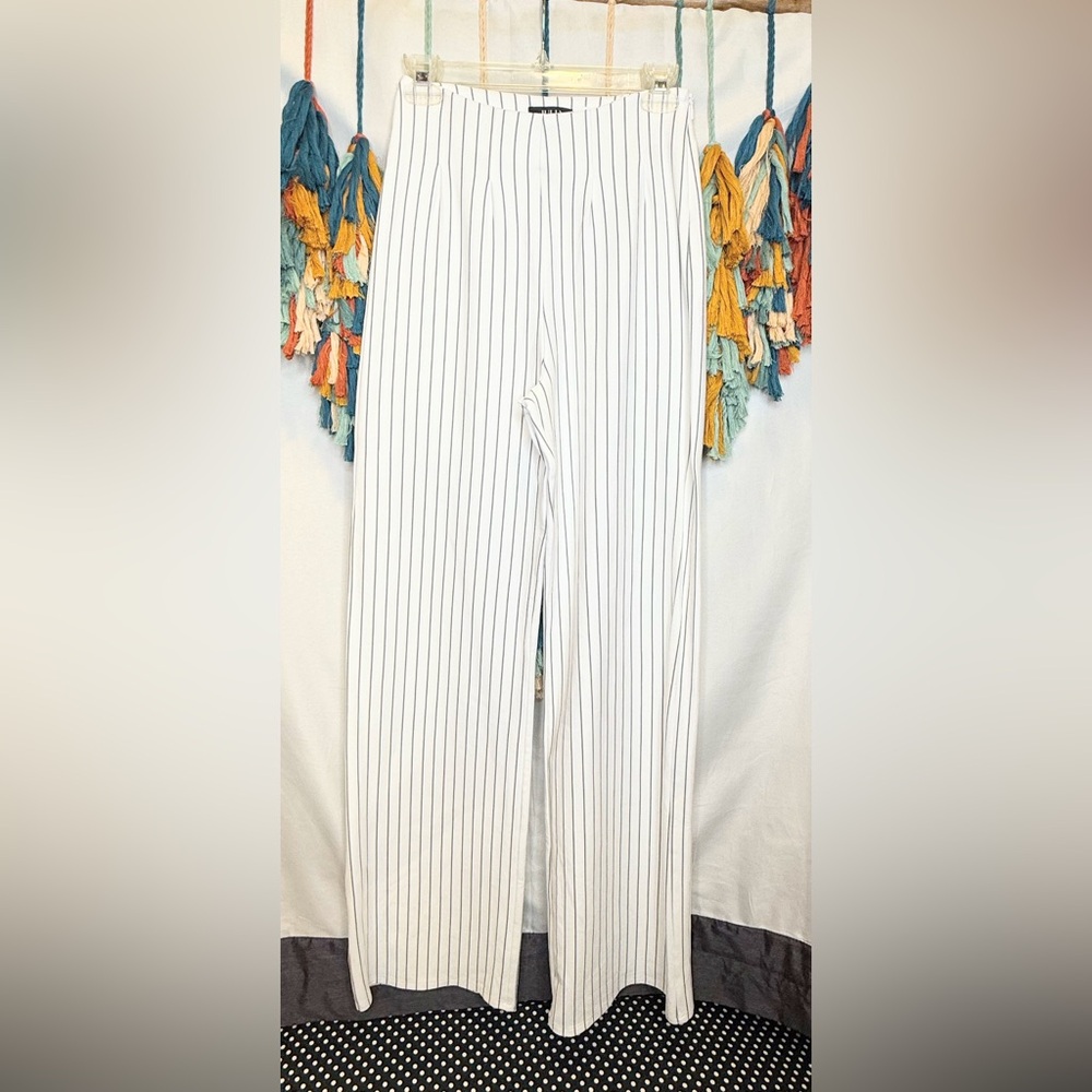 JULIA by LoveJ Women’s Wide-Leg Striped Pants – Size Small – White/Black